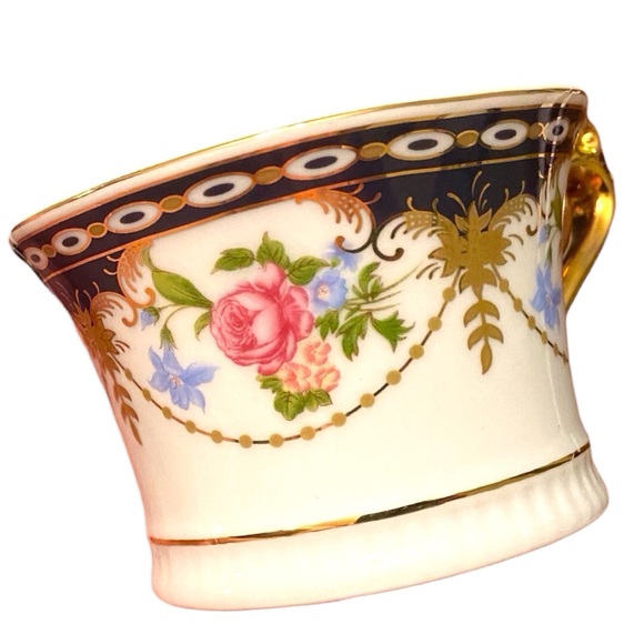 Vintage Sorelle Hand-Painted Porcelain Tea-Cup and Pot Set 1960s (Boxed) - Picture 11 of 13